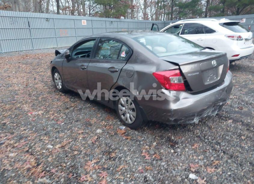 Photo 3 of 2012 Honda Civic LX (VIN 2HGFB2F52CH570134)
