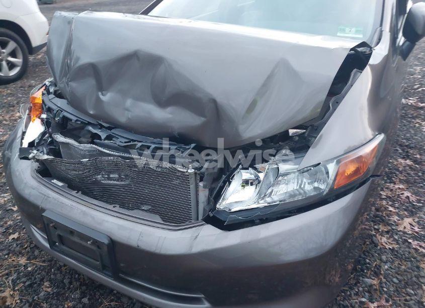 Photo 6 of 2012 Honda Civic LX (VIN 2HGFB2F52CH570134)