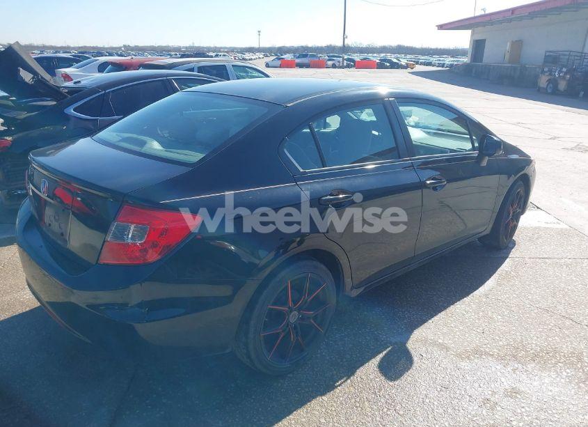 Photo 4 of 2012 Honda Civic LX (VIN 2HGFB2F52CH605383)