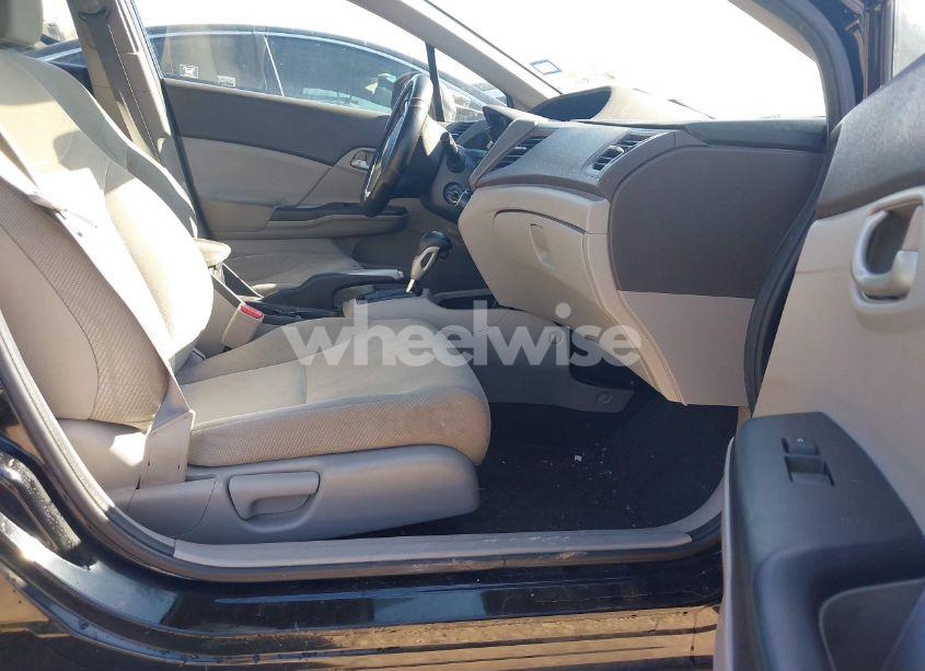 Photo 5 of 2012 Honda Civic LX (VIN 2HGFB2F52CH605383)