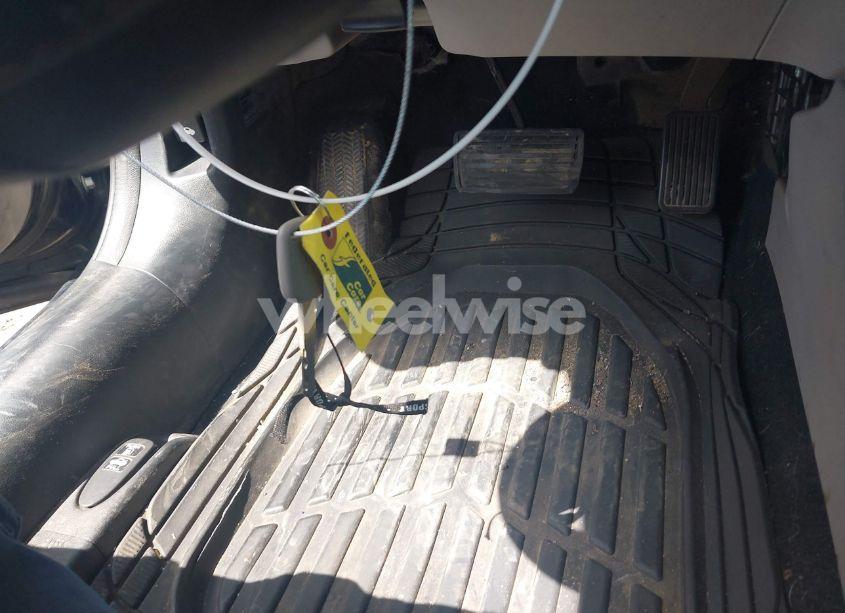 Photo 11 of 2013 Honda Civic LX (VIN 2HGFB2F52DH301164)