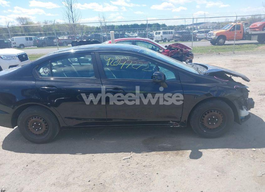 Photo 13 of 2013 Honda Civic LX (VIN 2HGFB2F52DH301164)