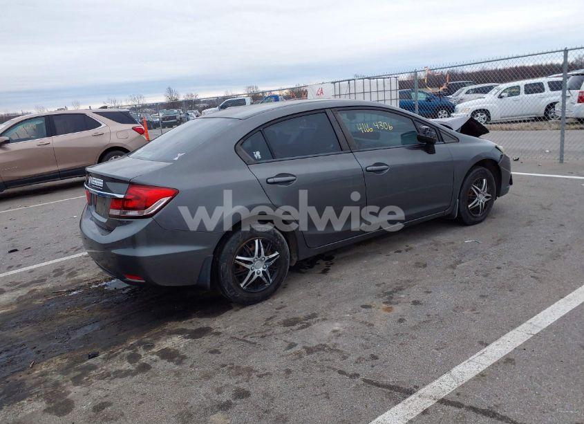 Photo 4 of 2013 Honda Civic LX (VIN 2HGFB2F52DH502157)