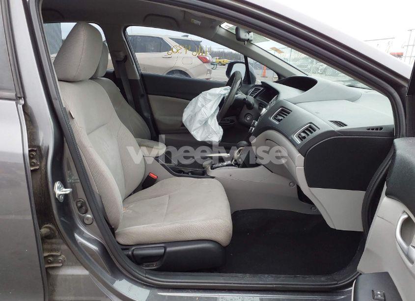 Photo 5 of 2013 Honda Civic LX (VIN 2HGFB2F52DH502157)