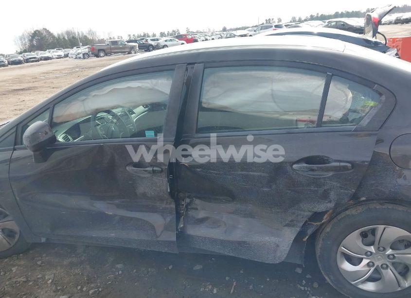 Photo 15 of 2013 Honda Civic LX (VIN 2HGFB2F52DH507164)