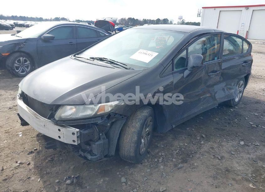 Photo 2 of 2013 Honda Civic LX (VIN 2HGFB2F52DH507164)