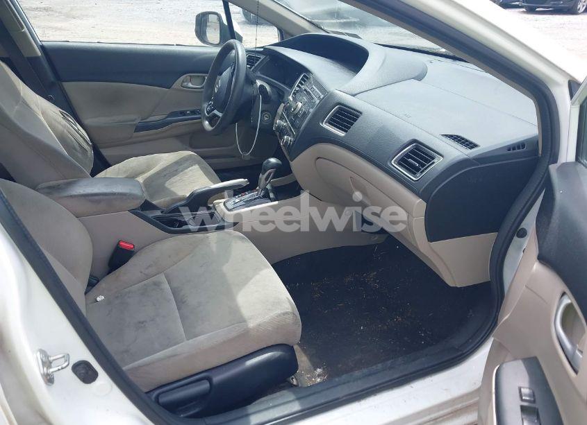 Photo 5 of 2013 Honda Civic LX (VIN 2HGFB2F52DH515815)