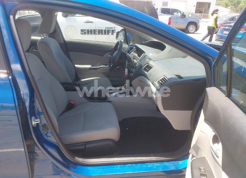 Photo 5 of 2013 Honda Civic LX (VIN 2HGFB2F52DH525907)