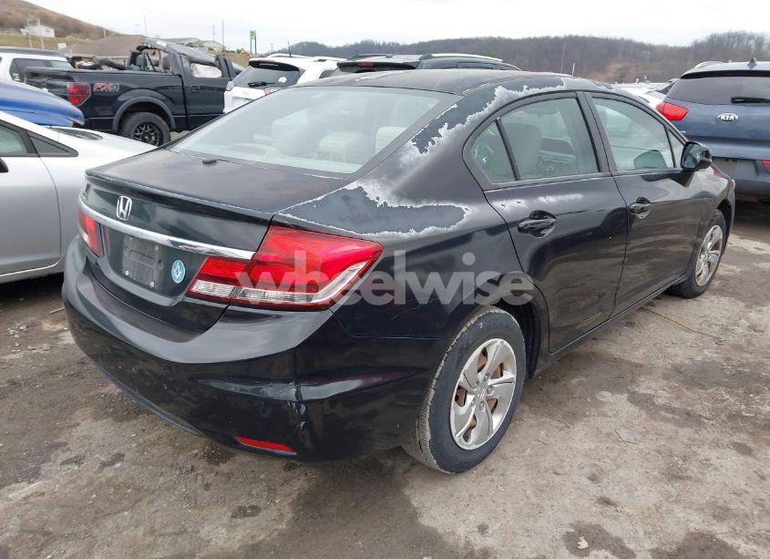 Photo 4 of 2013 Honda Civic LX (VIN 2HGFB2F52DH536812)