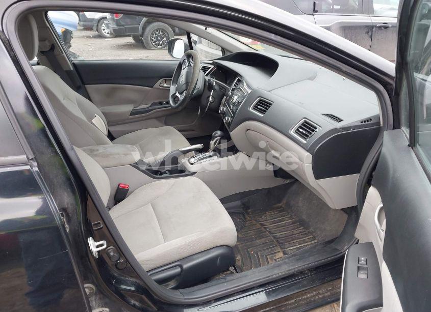 Photo 5 of 2013 Honda Civic LX (VIN 2HGFB2F52DH536812)