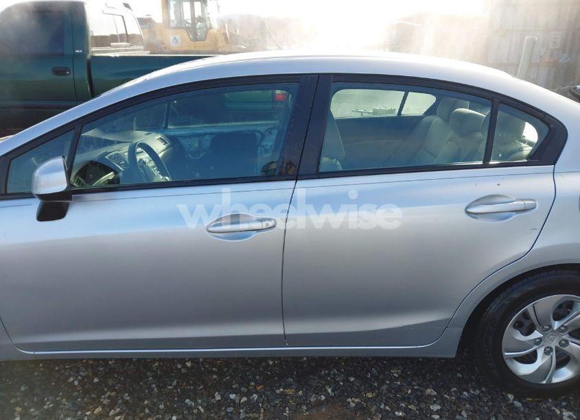 Photo 15 of 2013 Honda Civic LX (VIN 2HGFB2F52DH551312)