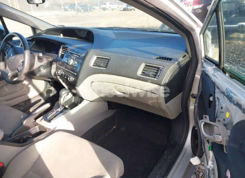 Photo 5 of 2013 Honda Civic LX (VIN 2HGFB2F52DH551312)