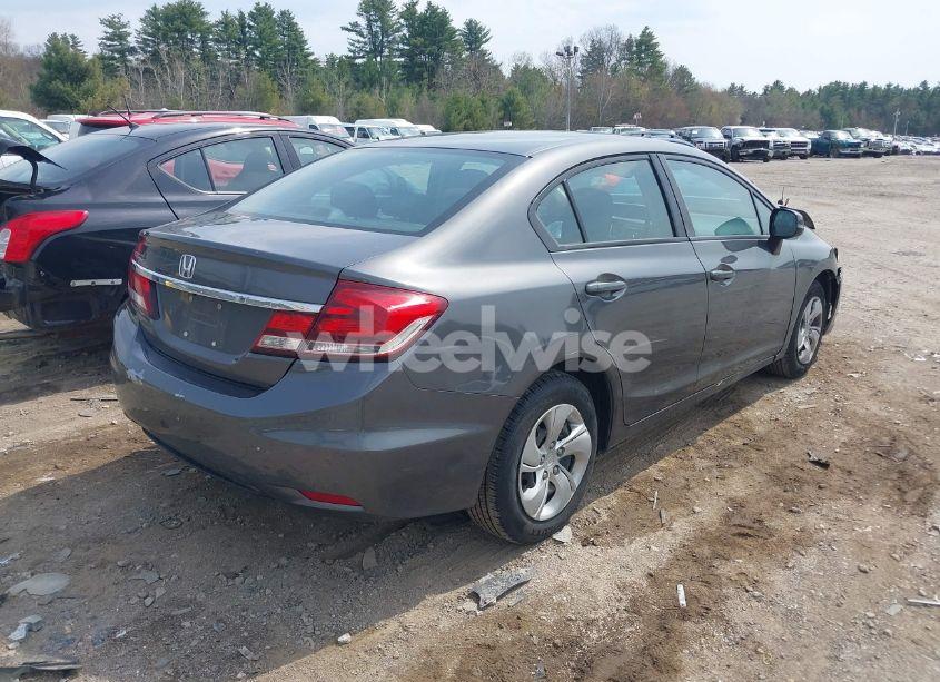 Photo 4 of 2013 Honda Civic LX (VIN 2HGFB2F52DH562875)