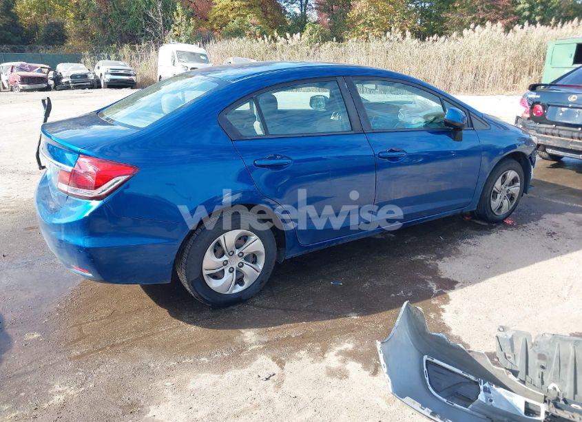 Photo 4 of 2013 Honda Civic LX (VIN 2HGFB2F52DH563279)