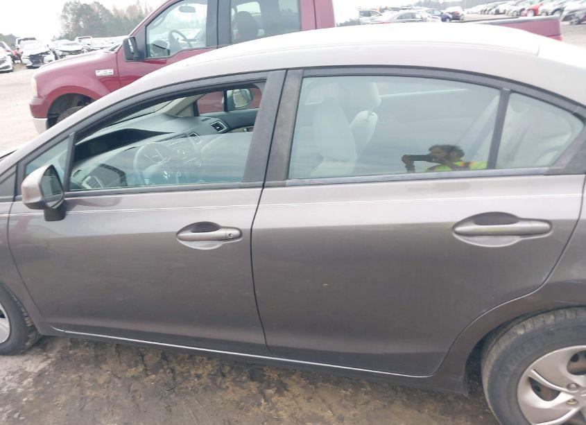 Photo 15 of 2013 Honda Civic LX (VIN 2HGFB2F52DH564447)