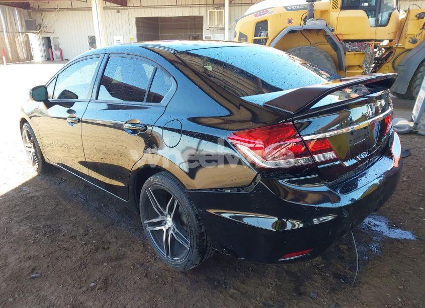 Photo 3 of 2013 Honda Civic LX (VIN 2HGFB2F52DH565307)