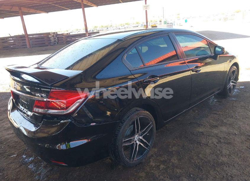 Photo 4 of 2013 Honda Civic LX (VIN 2HGFB2F52DH565307)