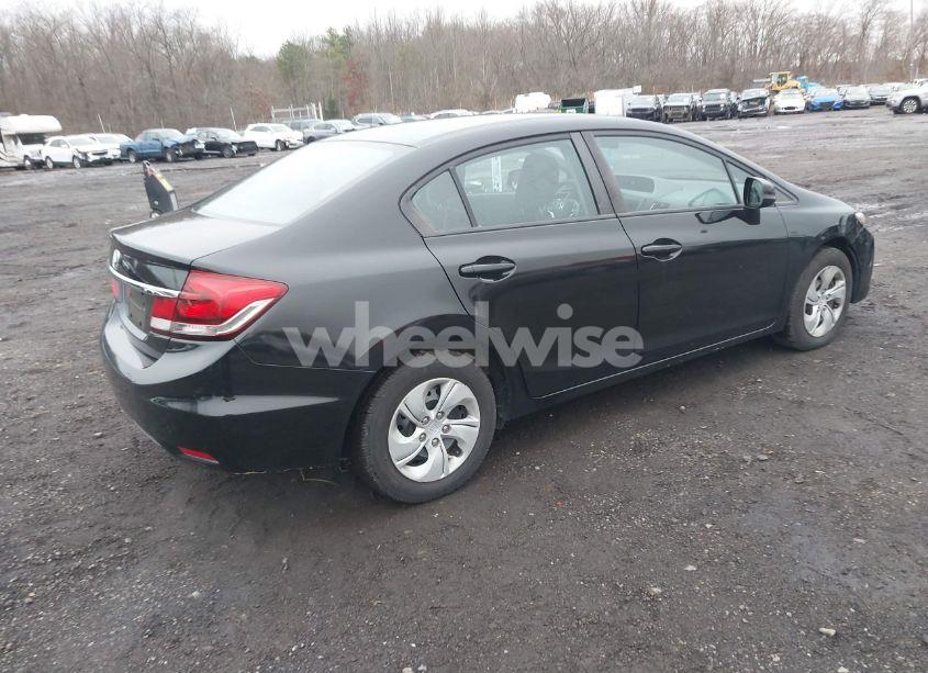 Photo 4 of 2013 Honda Civic LX (VIN 2HGFB2F52DH589655)