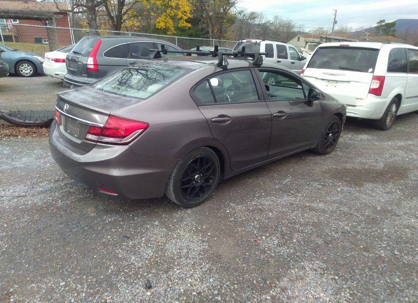 Photo 4 of 2013 Honda Civic LX (VIN 2HGFB2F52DH590966)