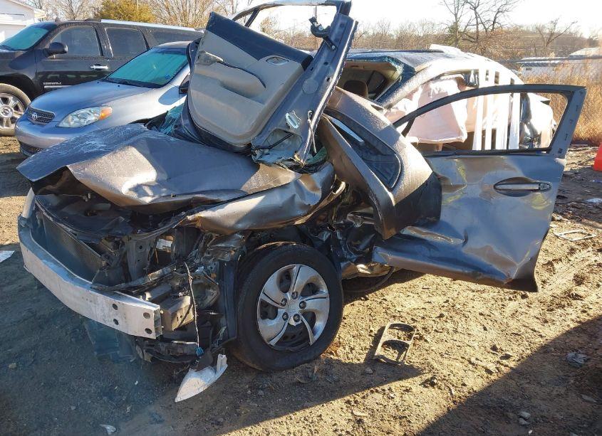 Photo 2 of 2013 Honda Civic LX (VIN 2HGFB2F52DH596797)