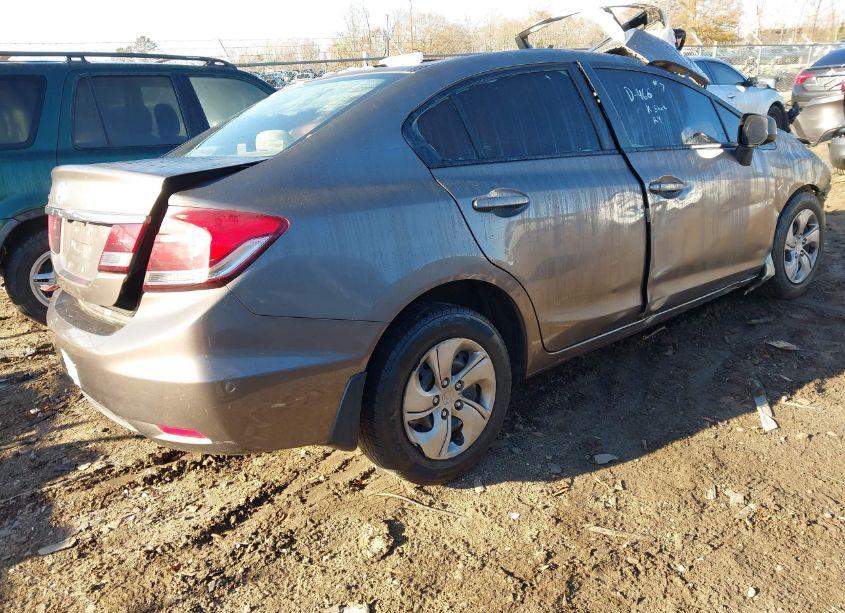 Photo 4 of 2013 Honda Civic LX (VIN 2HGFB2F52DH596797)