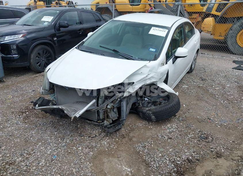 Photo 2 of 2013 Honda Civic LX (VIN 2HGFB2F52DH599943)