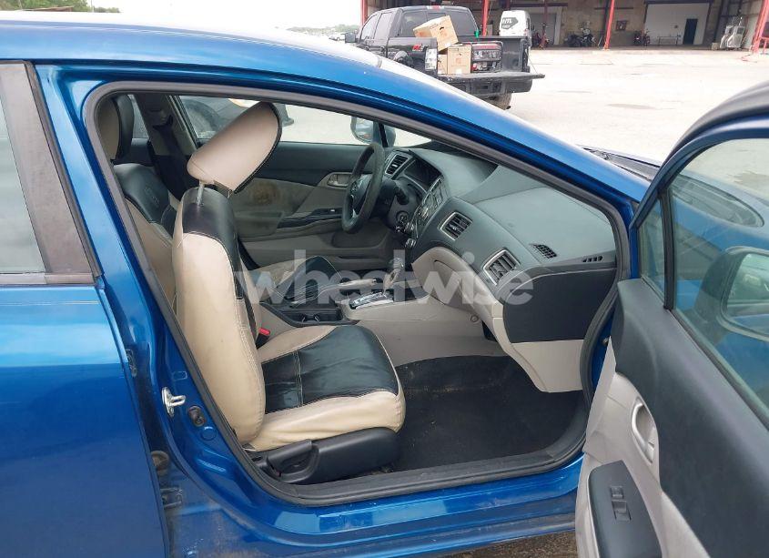 Photo 5 of 2014 Honda Civic LX (VIN 2HGFB2F52EH532180)