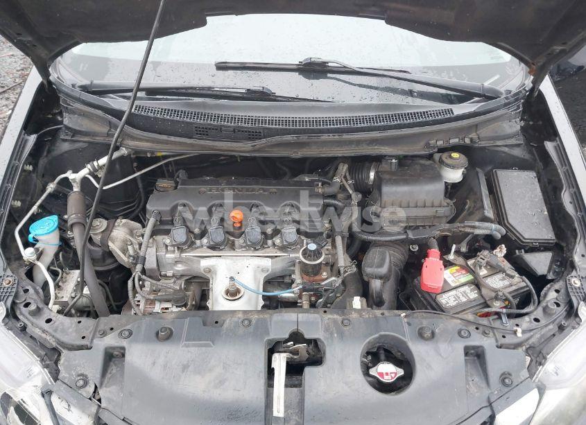 Photo 10 of 2015 Honda Civic LX (VIN 2HGFB2F52FH527773)