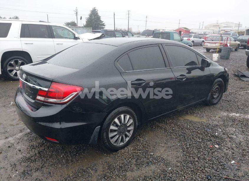 Photo 4 of 2015 Honda Civic LX (VIN 2HGFB2F52FH527773)