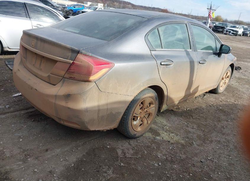 Photo 4 of 2015 Honda Civic LX (VIN 2HGFB2F52FH559347)