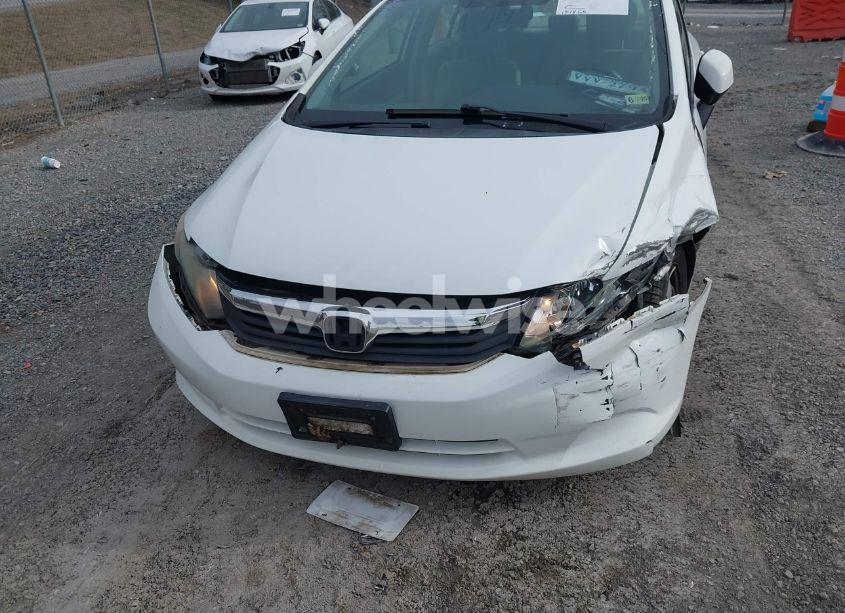Photo 17 of 2012 Honda Civic LX (VIN 2HGFB2F53CH305836)