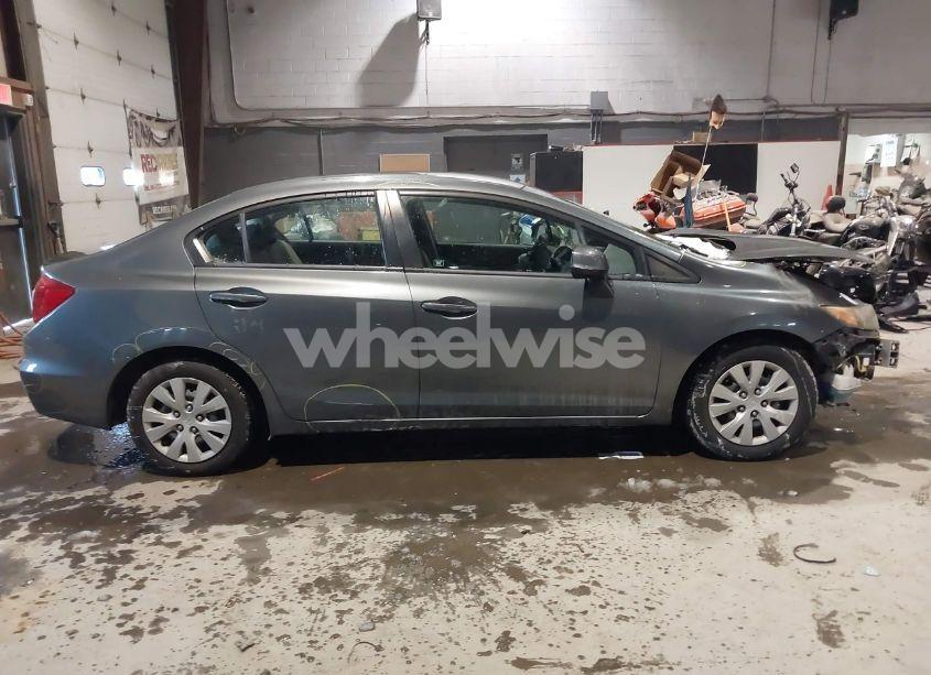 Photo 14 of 2012 Honda Civic SDN LX (VIN 2HGFB2F53CH321261)