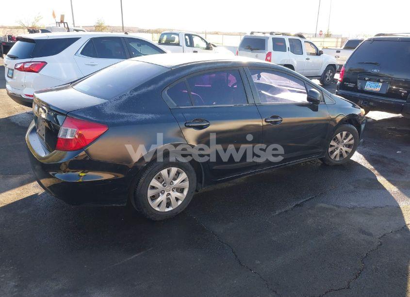 Photo 4 of 2012 Honda Civic SDN LX (VIN 2HGFB2F53CH520360)