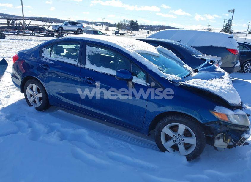 2012 Honda Civic SDN LX (VIN 2HGFB2F53CH537515) main photo