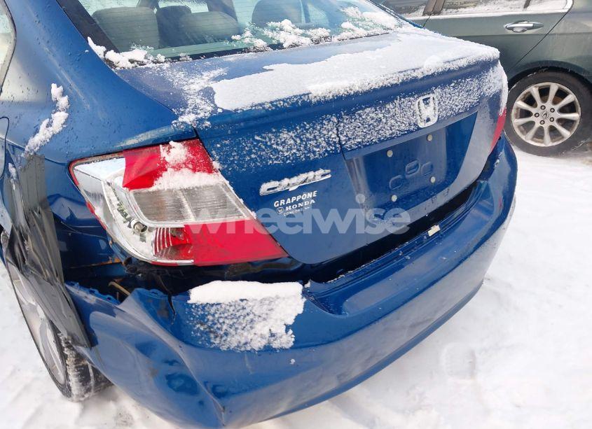 Photo 6 of 2012 Honda Civic LX (VIN 2HGFB2F53CH575911)