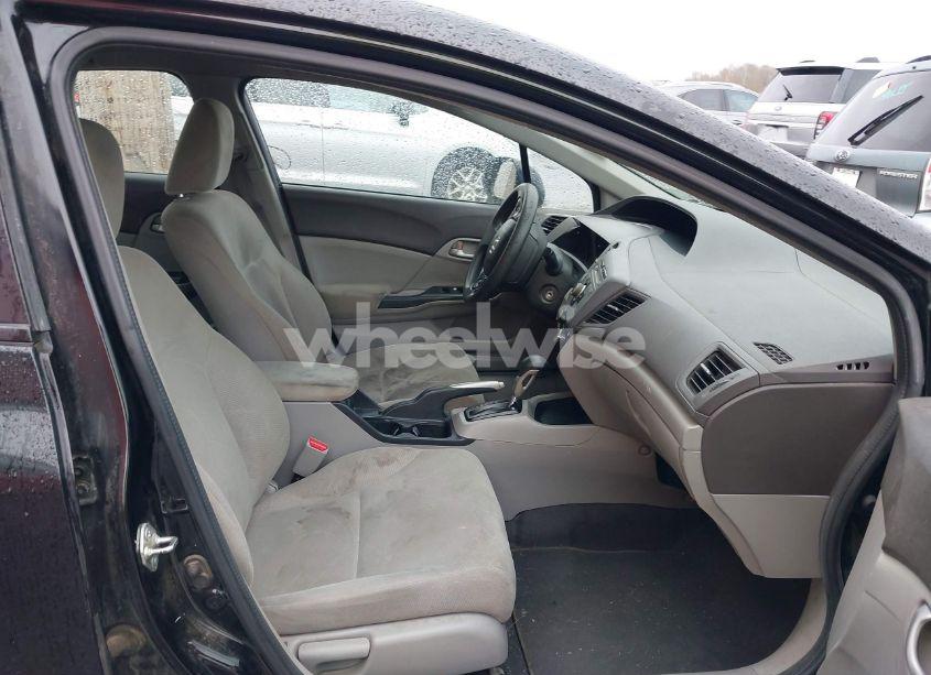 Photo 5 of 2012 Honda Civic LX (VIN 2HGFB2F53CH582163)