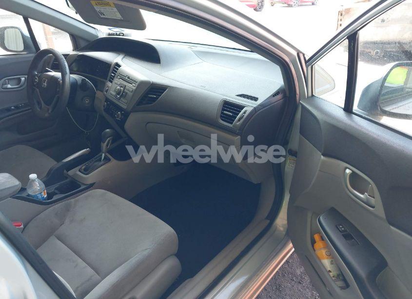 Photo 5 of 2012 Honda Civic LX (VIN 2HGFB2F53CH597844)