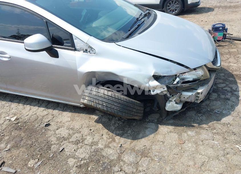 Photo 6 of 2013 Honda Civic LX (VIN 2HGFB2F53DH504578)