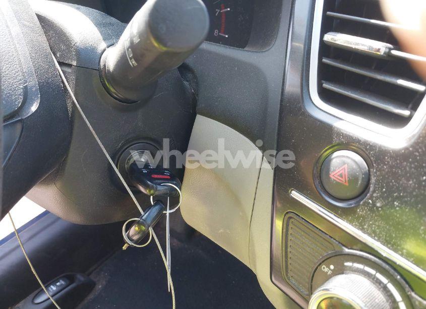 Photo 11 of 2013 Honda Civic LX (VIN 2HGFB2F53DH510218)