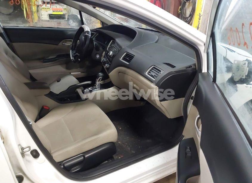 Photo 5 of 2013 Honda Civic LX (VIN 2HGFB2F53DH578146)