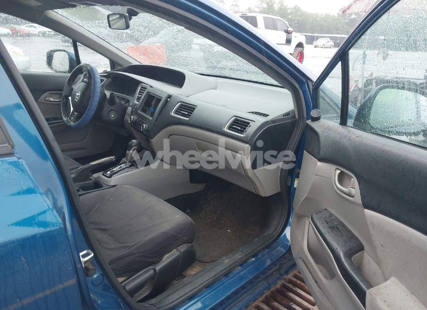 Photo 5 of 2013 Honda Civic LX (VIN 2HGFB2F53DH587204)