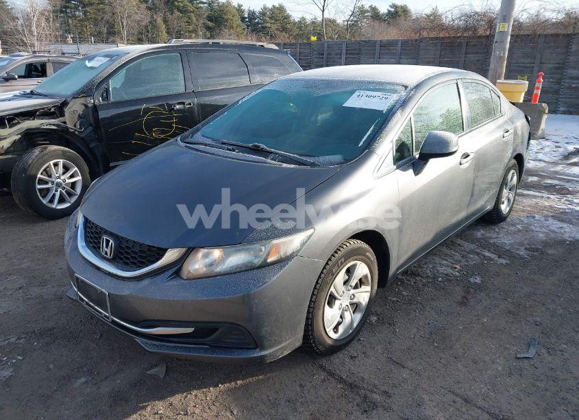 Photo 2 of 2013 Honda Civic SDN (VIN 2HGFB2F53DH593844)
