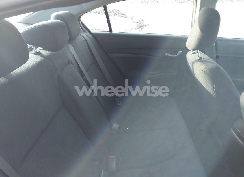 Photo 8 of 2013 Honda Civic SDN (VIN 2HGFB2F53DH593844)