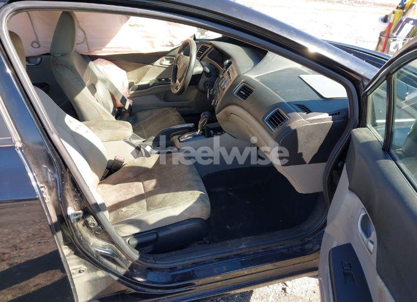 Photo 5 of 2014 Honda Civic LX (VIN 2HGFB2F53EH526095)