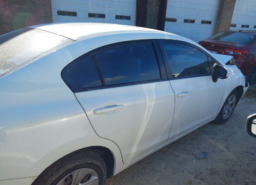 2015 Honda Civic LX (VIN 2HGFB2F53FH539088) main photo