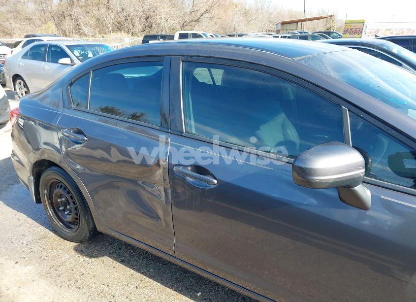 Photo 13 of 2015 Honda Civic LX (VIN 2HGFB2F53FH560927)
