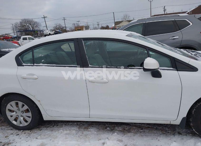 Photo 13 of 2012 Honda Civic SDN LX (VIN 2HGFB2F54CH306218)