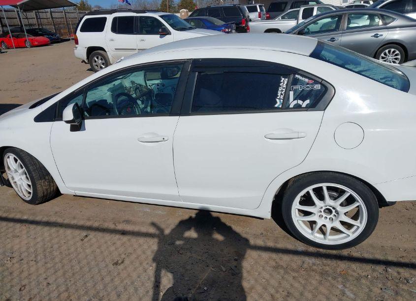 Photo 15 of 2012 Honda Civic SDN LX (VIN 2HGFB2F54CH320135)