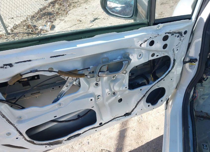 Photo 19 of 2012 Honda Civic SDN LX (VIN 2HGFB2F54CH320135)