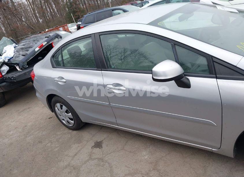 Photo 13 of 2012 Honda Civic LX (VIN 2HGFB2F54CH325769)